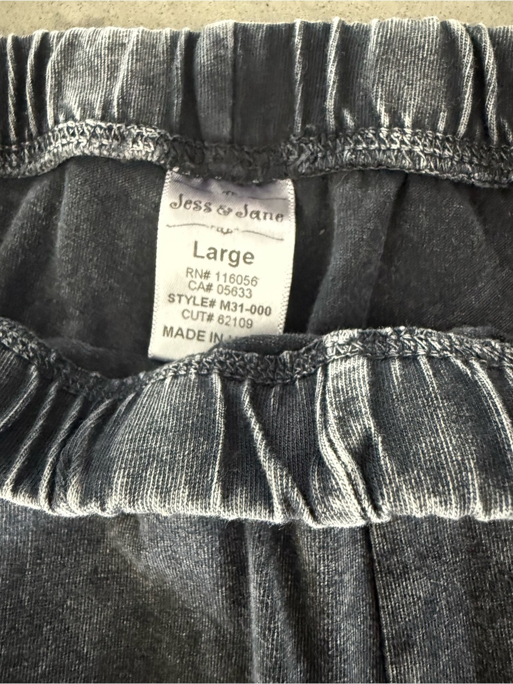 Vintage-Inspired Washed Gray Black Women's Jersey Jacket with 2 pair leggings - Picture 11 of 12